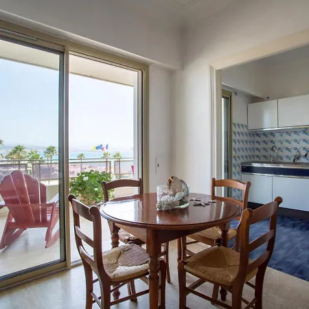 Appartement Le Corail By Interhome Villeneuve-Loubet